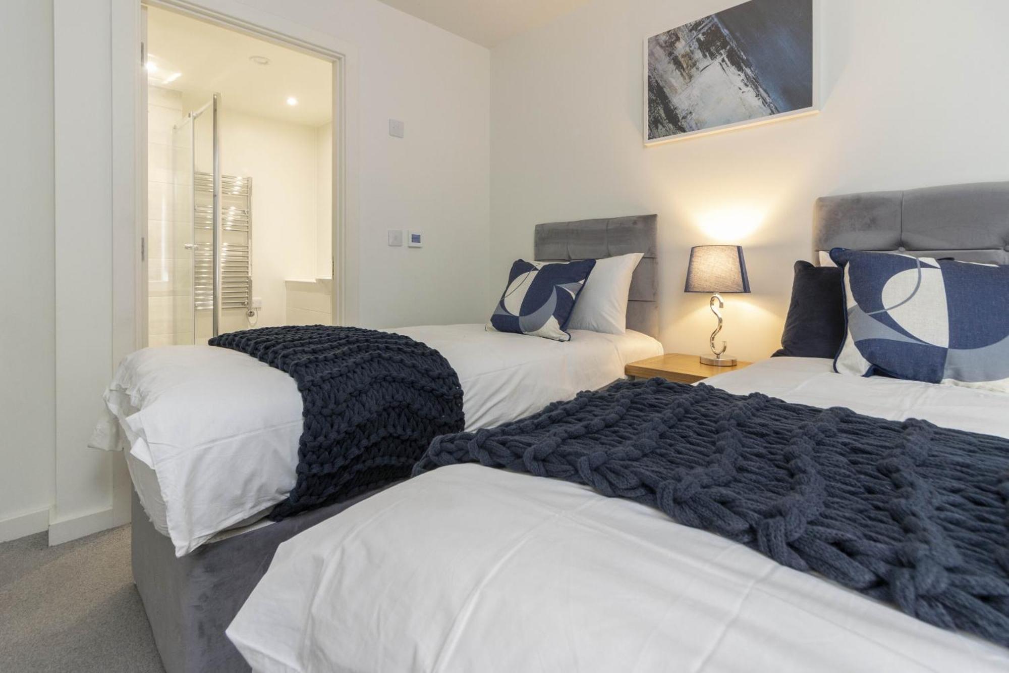 Apartament Linacre 11 - Modern 2 Bed Behind The Cathedral With Free Parking And Fast Wifi Exeter Zewnętrze zdjęcie